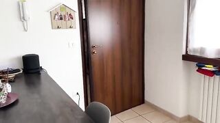 Anteprima Del Video: MA SEI VESTITA DA TROIA ! Vieni Qua Che Ti Scopo Il Culo Adesso!