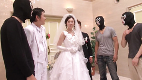 Yui Tatsumi Off Season Flowering Gangbang Wedding Aisle