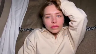 Raw Sibling Desire Ignites, As Step Sis’s Tight Pucker Begs For Juicy Burger Flicking Cock🍆